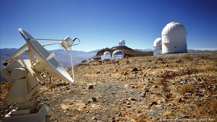 Chile Sternenwart La Silla (picture-alliance/dpa/H. Schulz-Rohr)