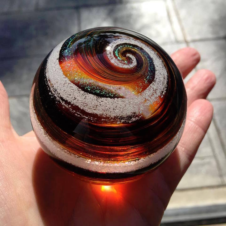 , Forget Caskets! This Company Will Swirl You Into Stunning Glass Art When You Pass away, #Bizwhiznetwork.com Innovation ΛＩ