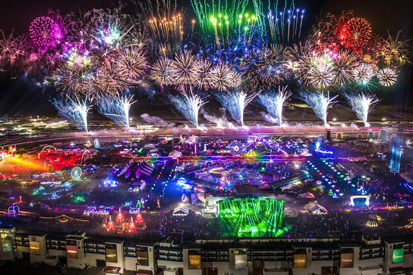 , EDC Las Vegas relocates to May in 2018, includes outdoor camping, #Bizwhiznetwork.com Innovation ΛＩ