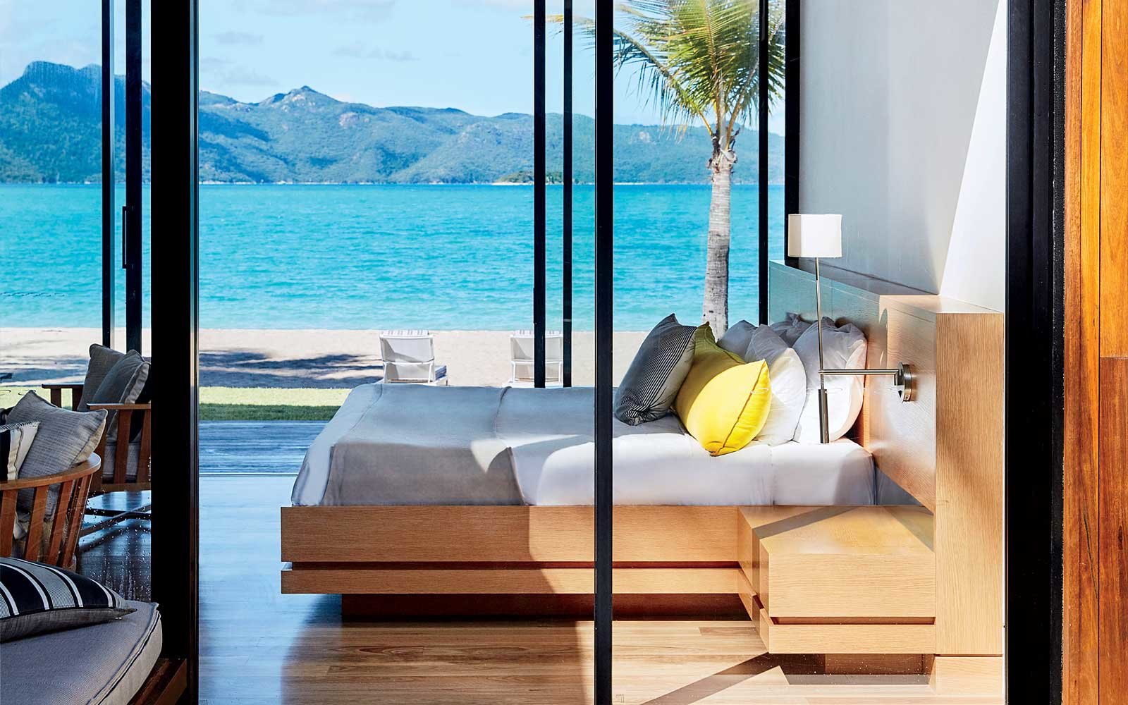 , These Are the Hotel Credit Cards That Earn You a Free Night Every Year, #Bizwhiznetwork.com Innovation &Lambda;Ｉ