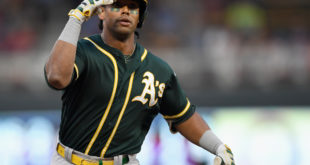 khris-davis-gets-2-year-extension-with-as